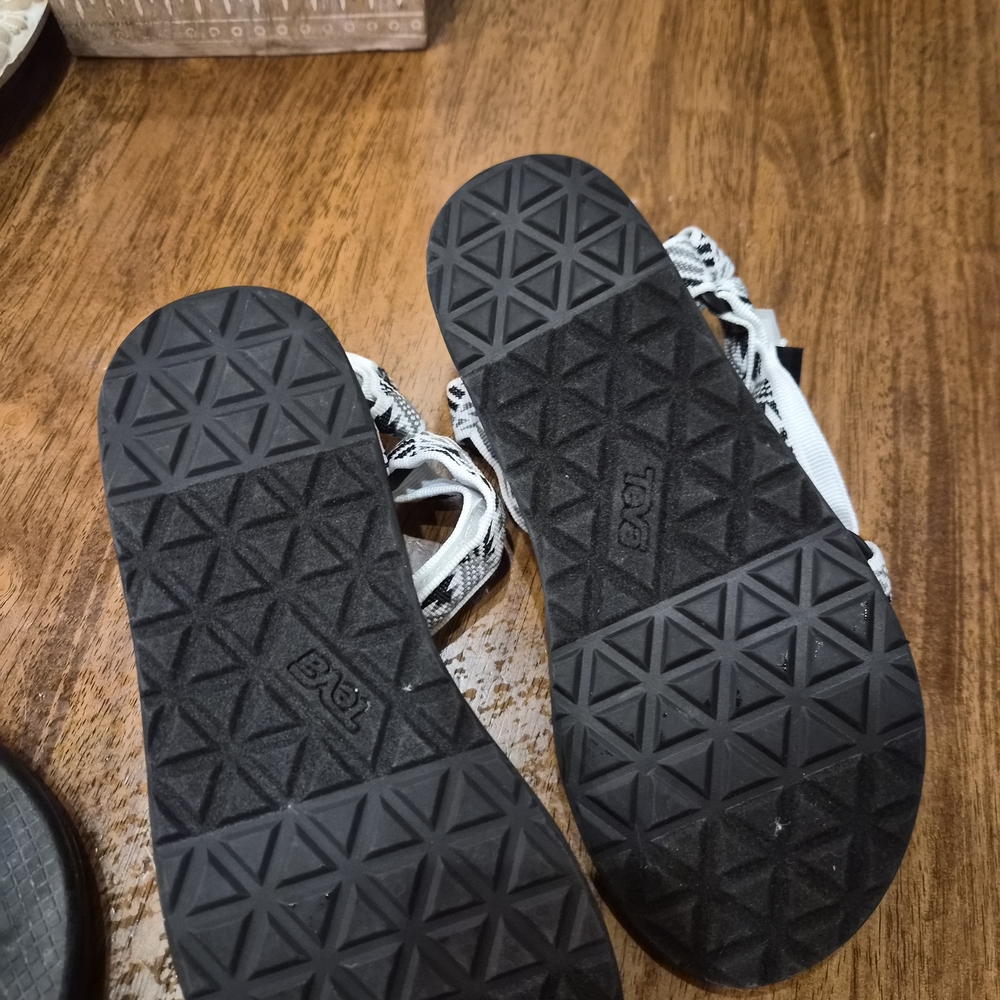 Teva Black and White Sandals - Picture 4 of 5